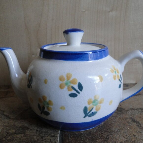 Set of tea-pot, sugar bowl and the cup - Picture 2 of 6